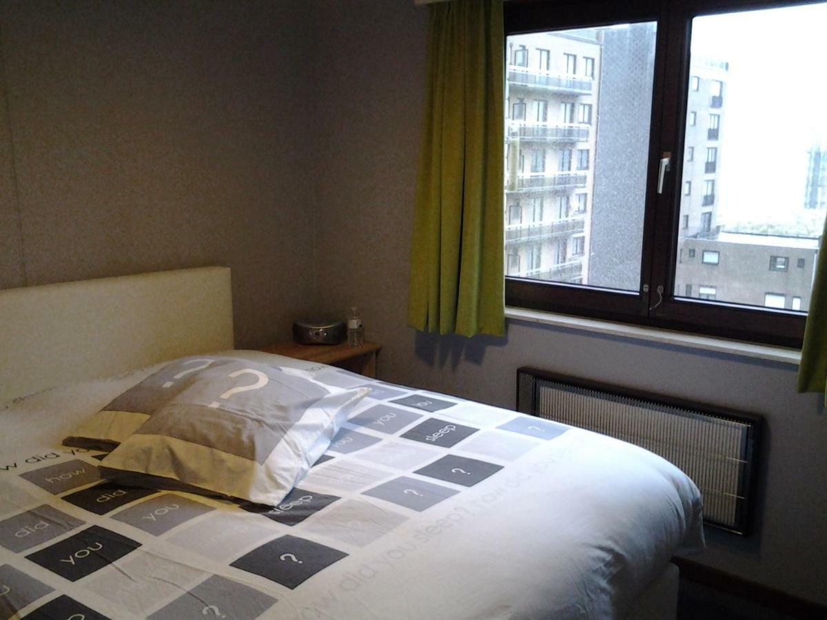 Zonnig Appartement Met Zeezicht Koksijde Luaran gambar